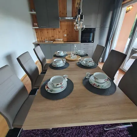 Apartman Apartman David Sa Unutarnjim Bazenom