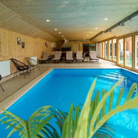 Apartman David Sa Unutarnjim Bazenom * Brod Moravice