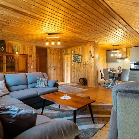Apartman David Sa Unutarnjim Bazenom